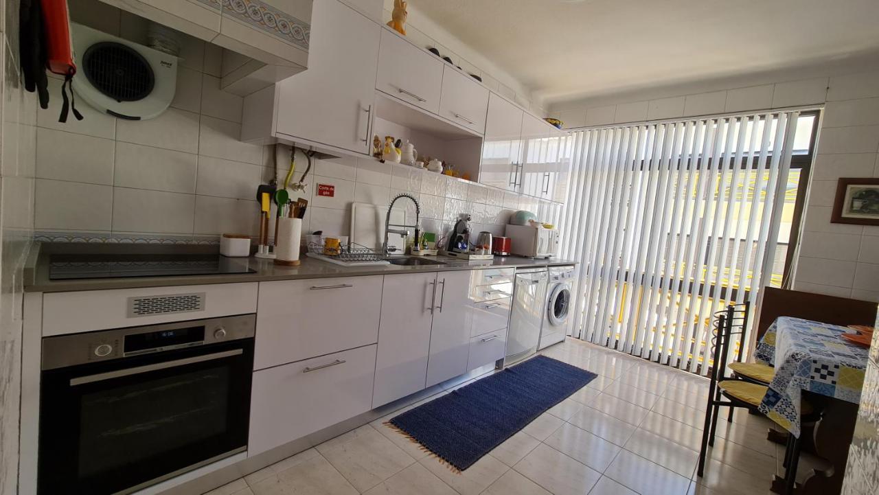 Apartmento Praia Da Dona Ana Lagos Exterior foto