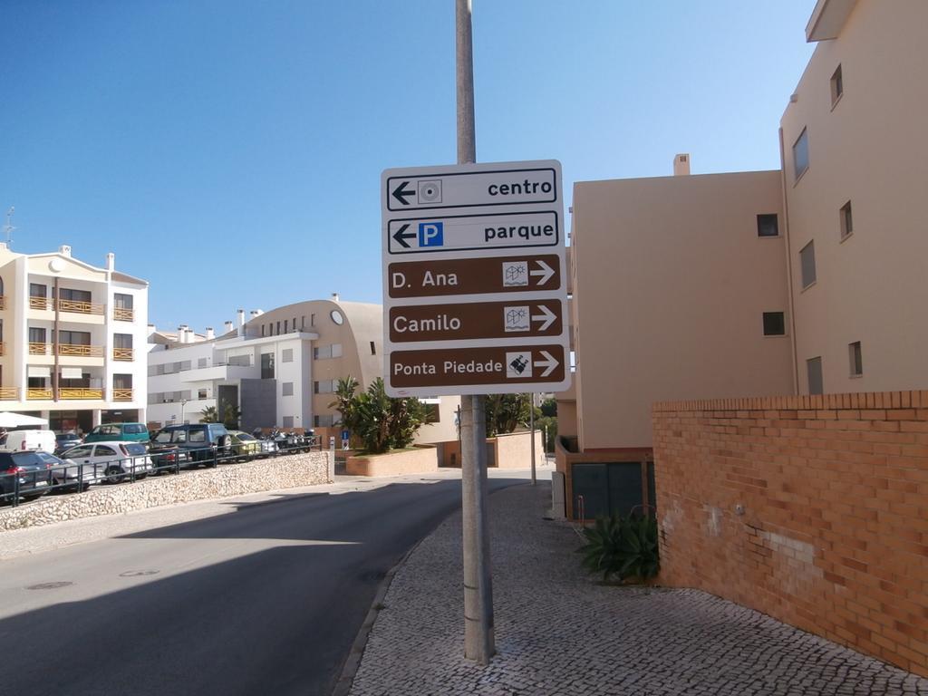 Apartmento Praia Da Dona Ana Lagos Habitación foto