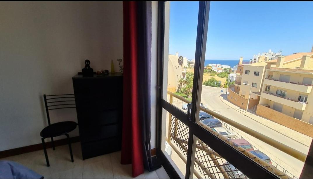 Apartmento Praia Da Dona Ana Lagos Exterior foto