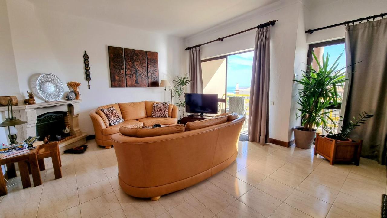 Apartmento Praia Da Dona Ana Lagos Exterior foto
