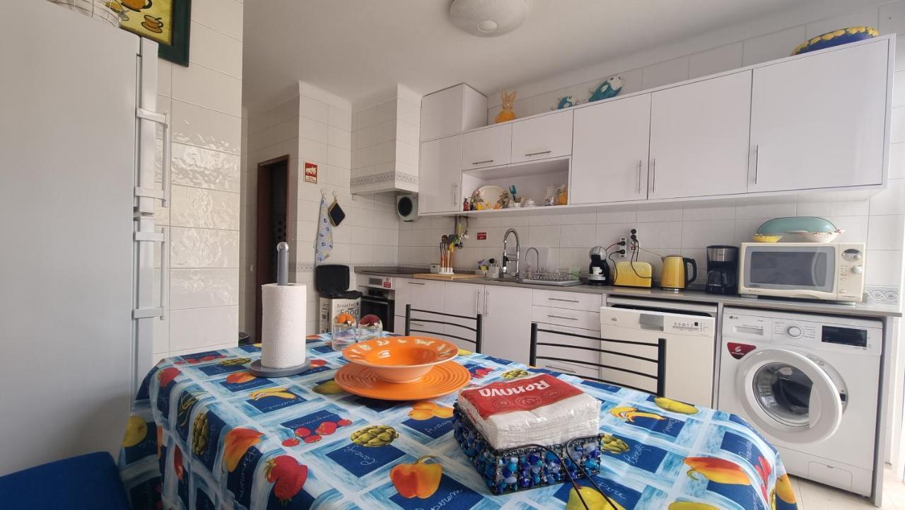 Apartmento Praia Da Dona Ana Lagos Exterior foto